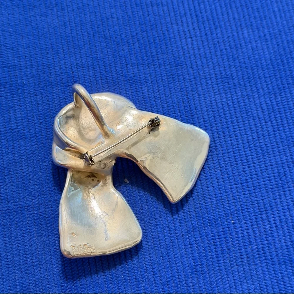 Bat-Ami  Sterling Silver  Bow Brooch or Pendant